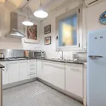 Exclusive 2 Bedroom Apartment In The City Center