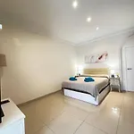 Room Gran Via