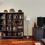Frida By Enjoyapartments