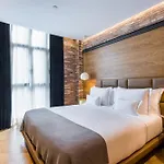 Monument Hotel