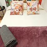 By Universitat Private Rooms