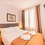 Sweett - Villarroel