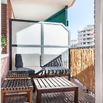 Comfortable Apt For Groups Next To Sagrada Familia