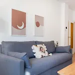 Comfortable Apt For Groups Next To Sagrada Familia