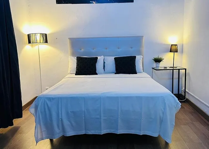 Central Cozy Suite