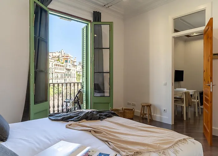 Canela Homes Barcelona Family