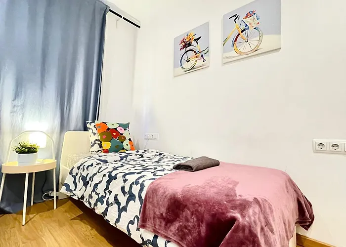 Sharing Flats In Gotico