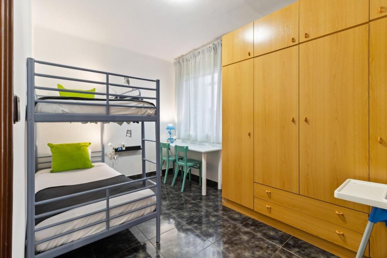 Apartamento Cozy 3 Bedroom Flat With Balcony Close To Plaza España! Barcelona