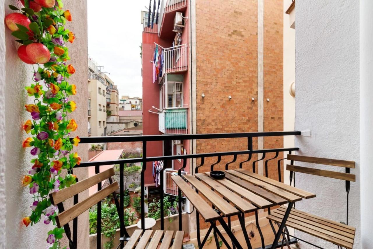 Cozy 3 Bedroom Flat With Balcony Close To Plaza España! *