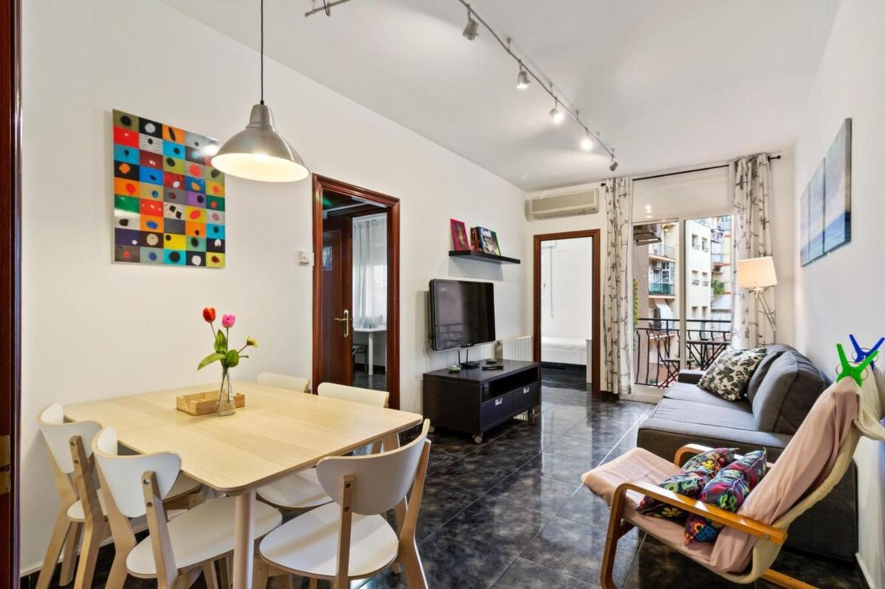 Cozy 3 Bedroom Flat With Balcony Close To Plaza España! *