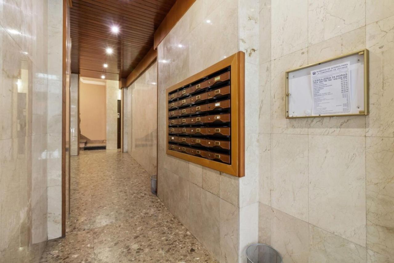 Cozy 3 Bedroom Flat With Balcony Close To Plaza España! Apartamento