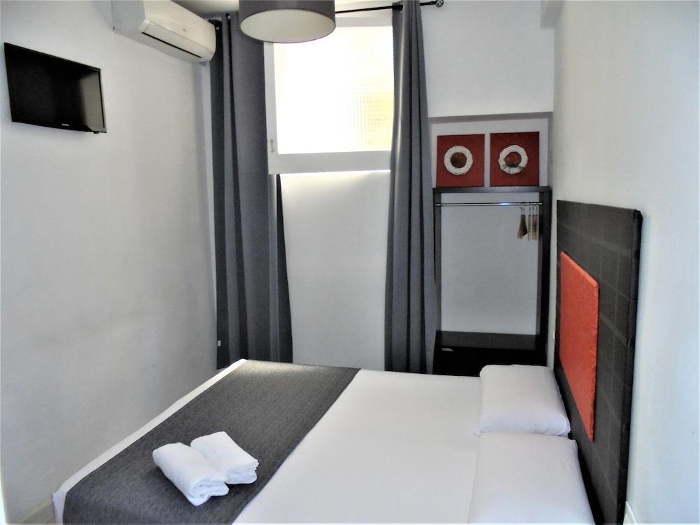 Easy Sants By Bossh! Hotels (Adults Only) Hostel