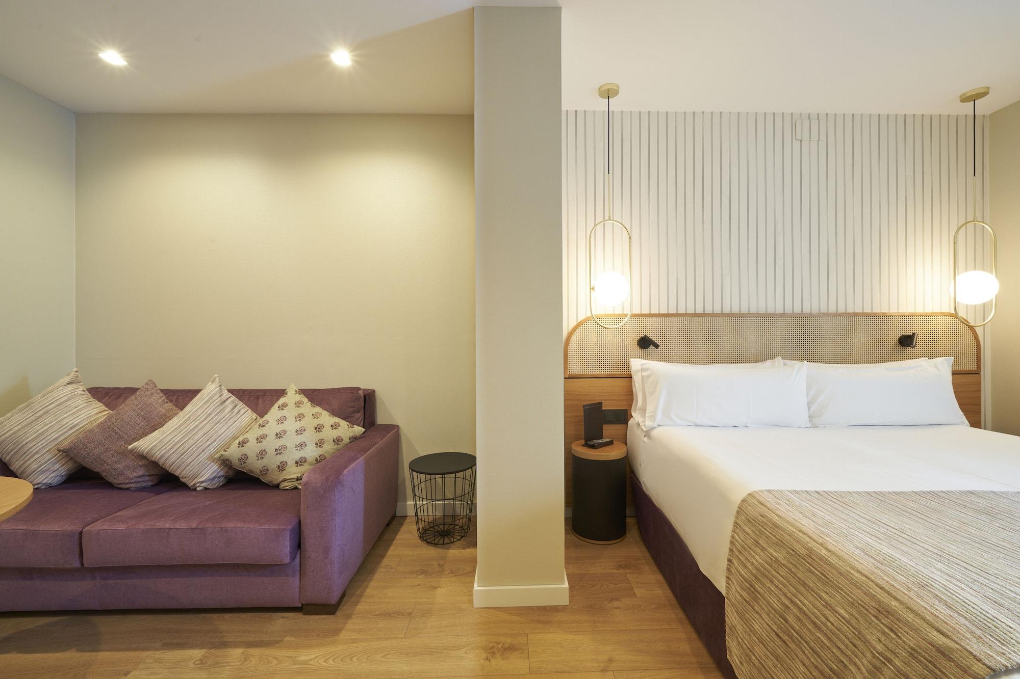 Hotel Catalonia Diagonal Centro 4*
