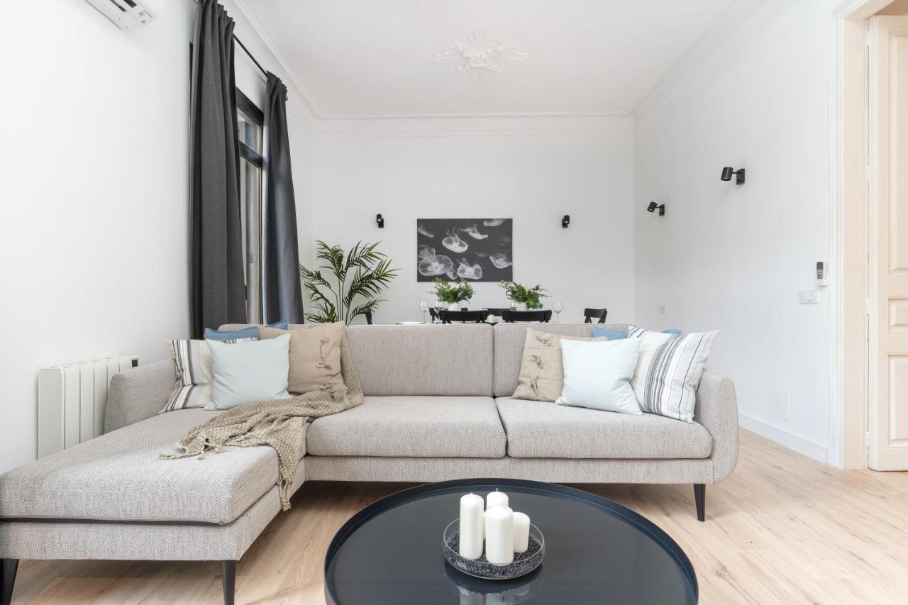 Apartamento 5br - 3bh Luxury In The City Center Barcelona
