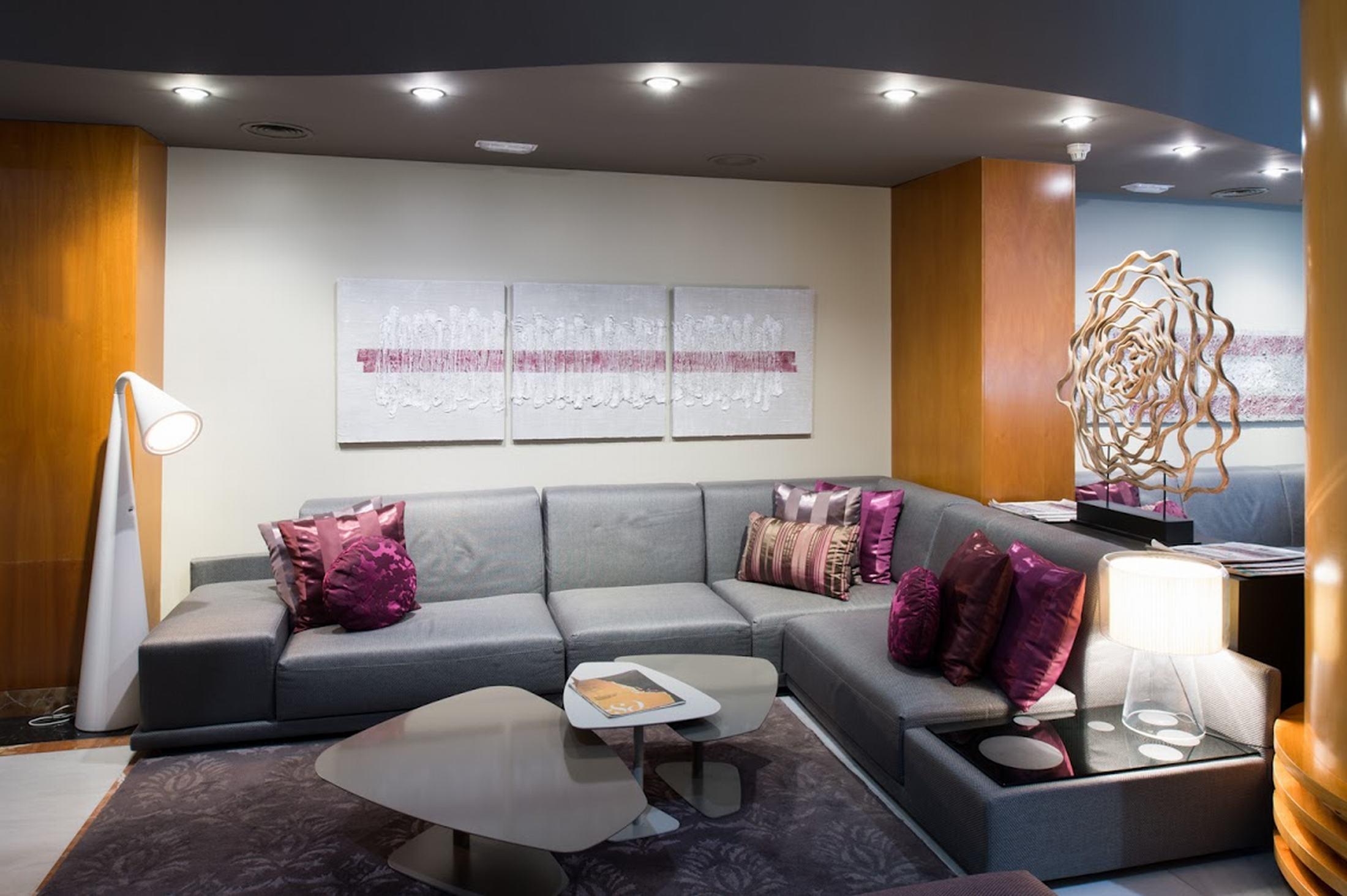Catalonia Plaza Catalunya Hotel 4*