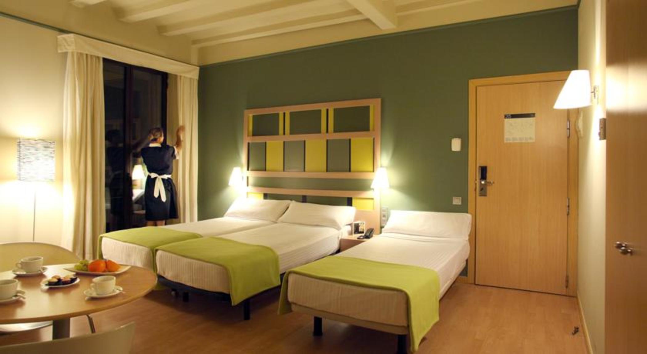 Ciutat De Hotel 3*