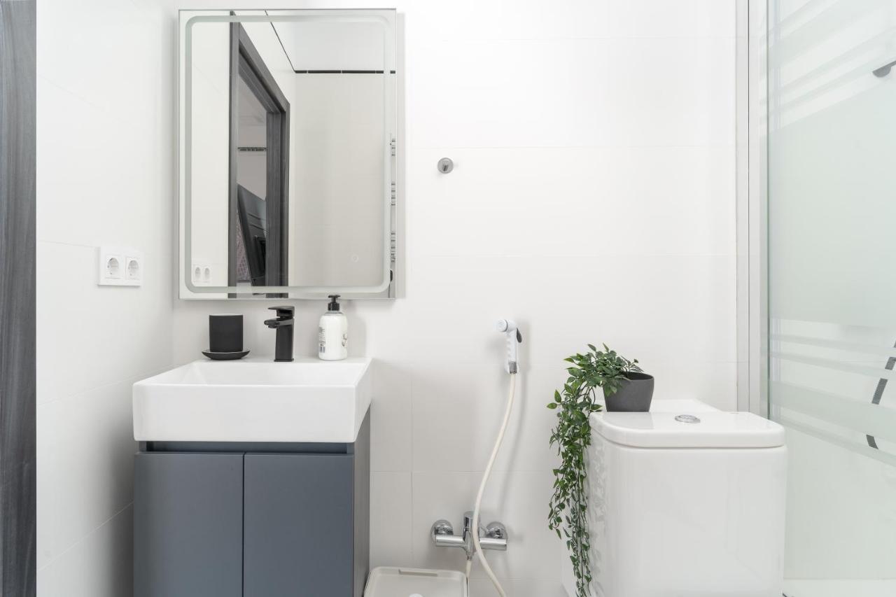 Apartamento 5br - 3bh Luxury In The City Center Barcelona