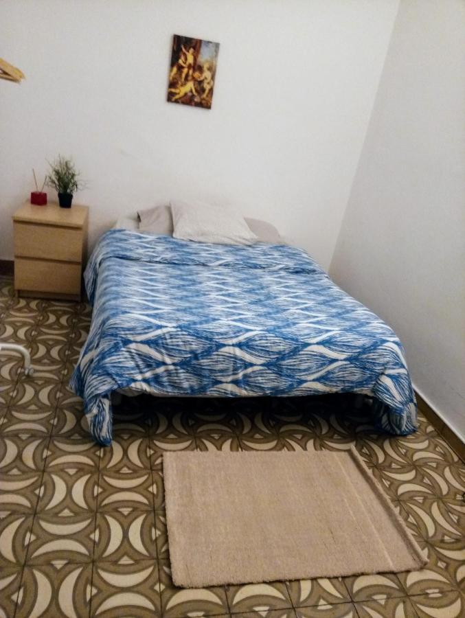 Best Location, Plaza España Camping *