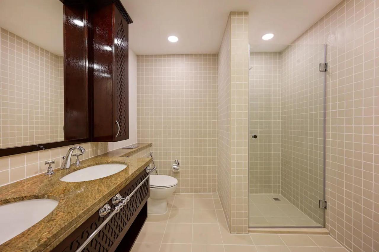 Luxury Argos Hotel *