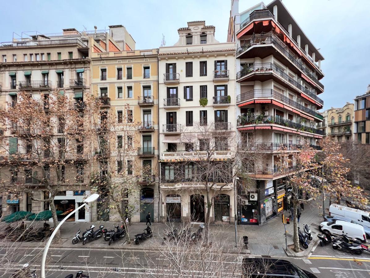 Lolita Bcn En El Eixample Apartamento *