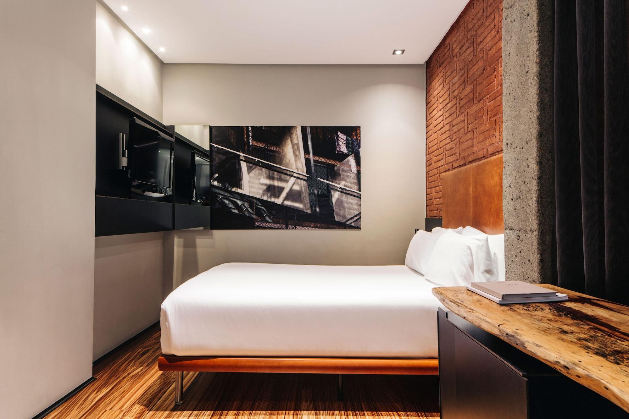 Granados 83 Hotel
