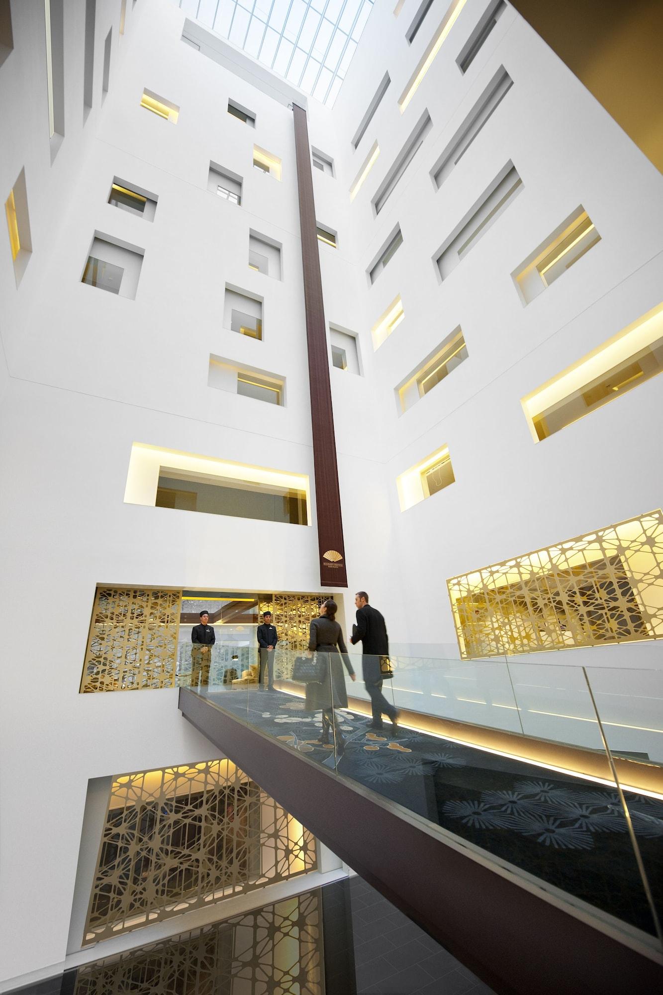 Mandarin Oriental,