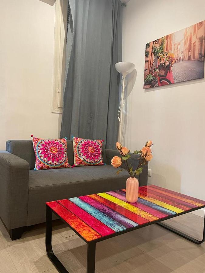 Hostal By Plaza Universidad *