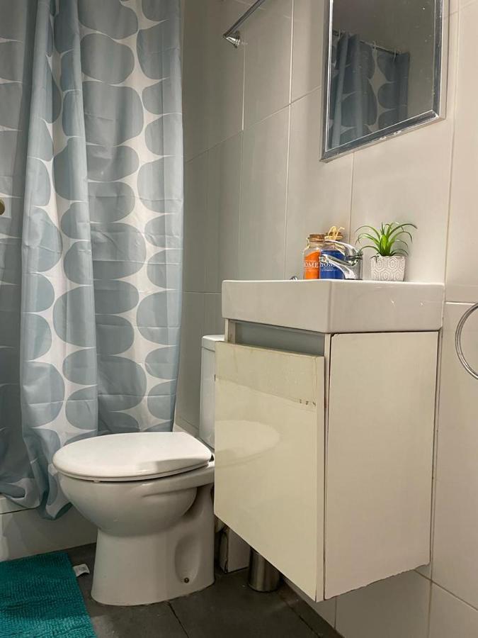Hostal By Plaza Universidad *