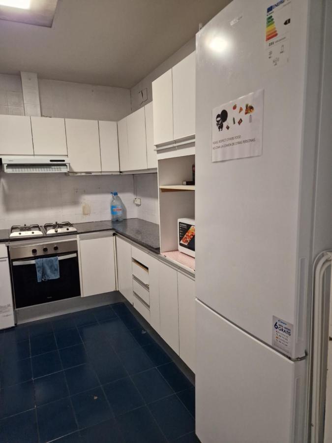 By Eixample Hostal *