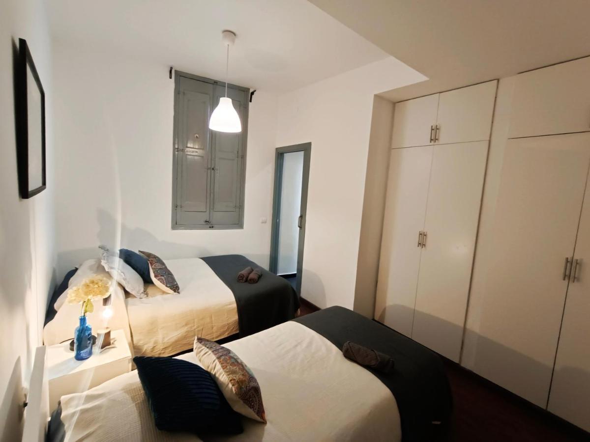 Hostal By Plaza Real Budget *