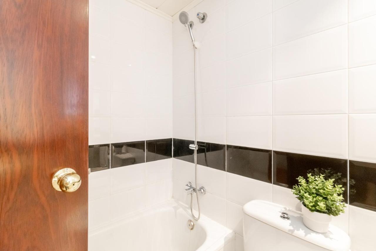 Apartment Sagrada Familia: Bonito Y Muy Centrico Barcelona