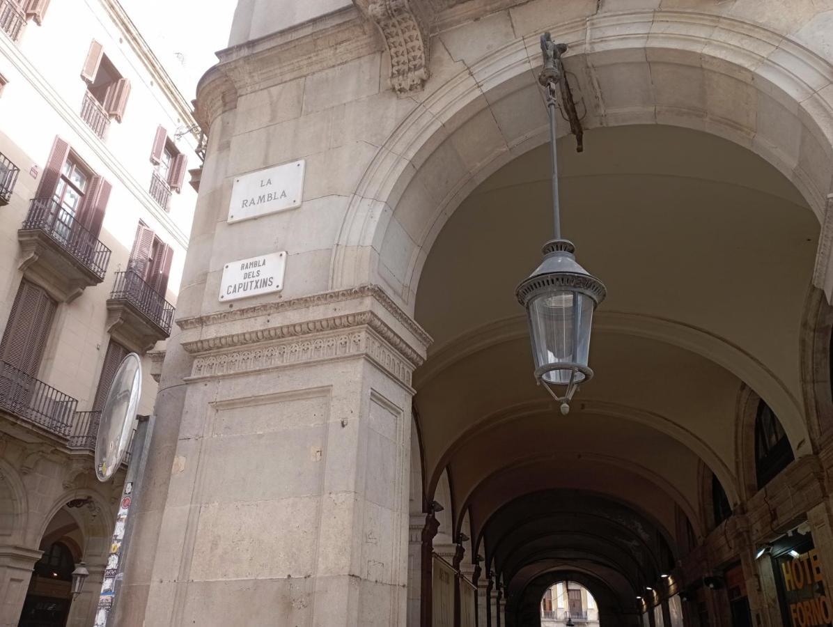 Apartmentos Ramblas 108 Apartahotel 3*