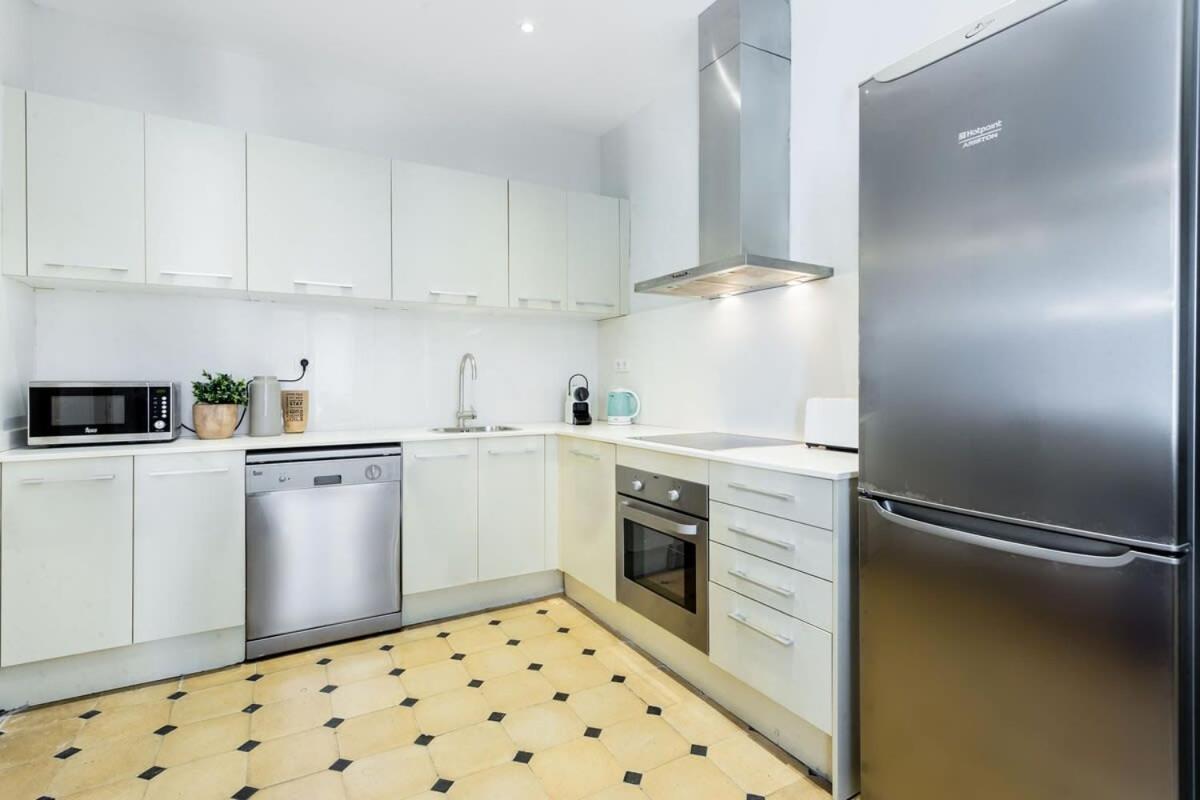 4bedroom With Balcony In Ramblas 1 1 Apartamento *