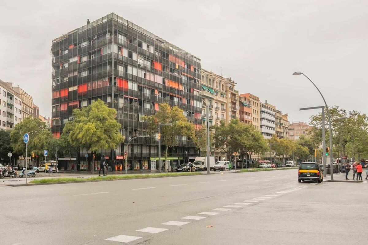 Apartamento Renovated 4bd 2bth With Terrace In Plaza España