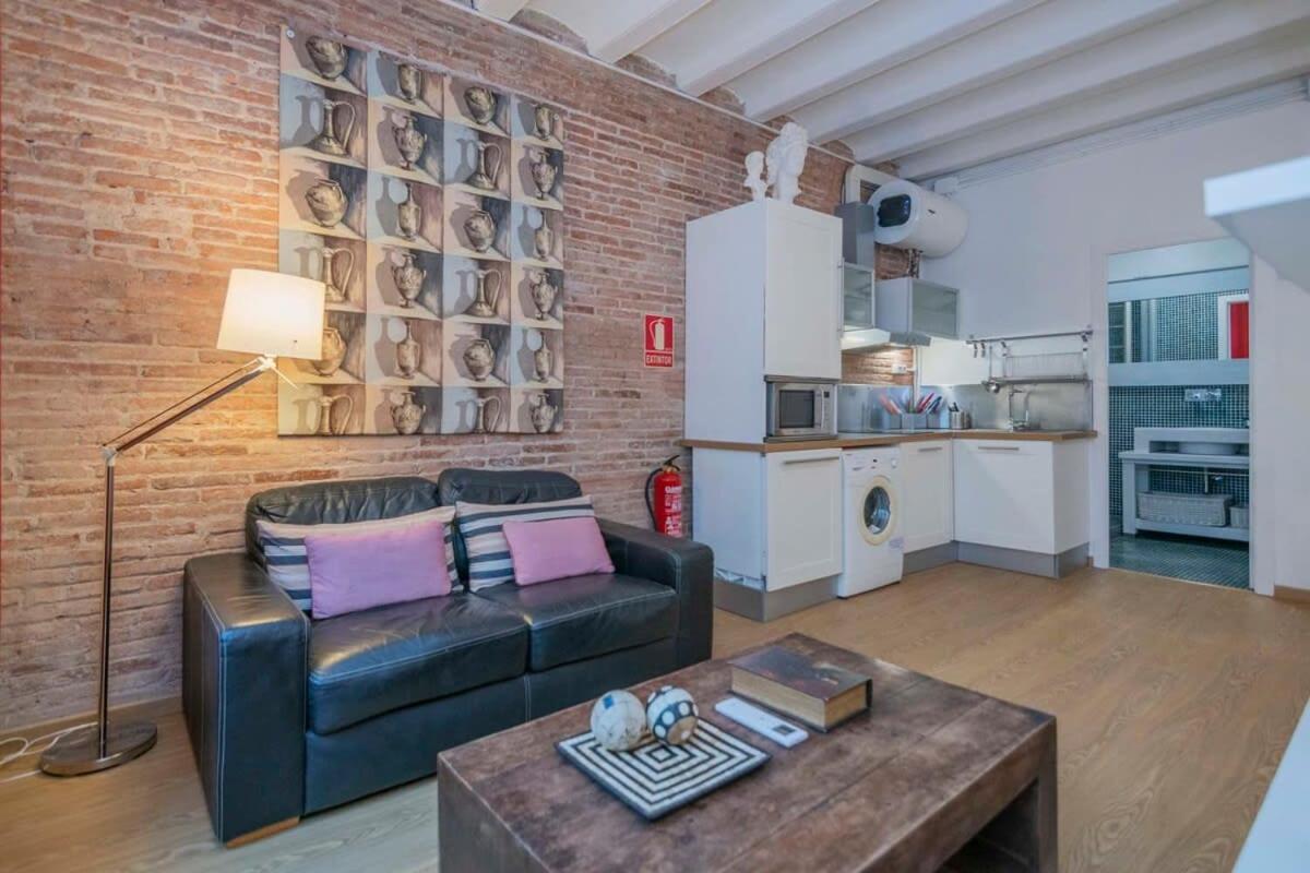 Exclusive 2 Bedroom In The Center Apartment Barcelona
