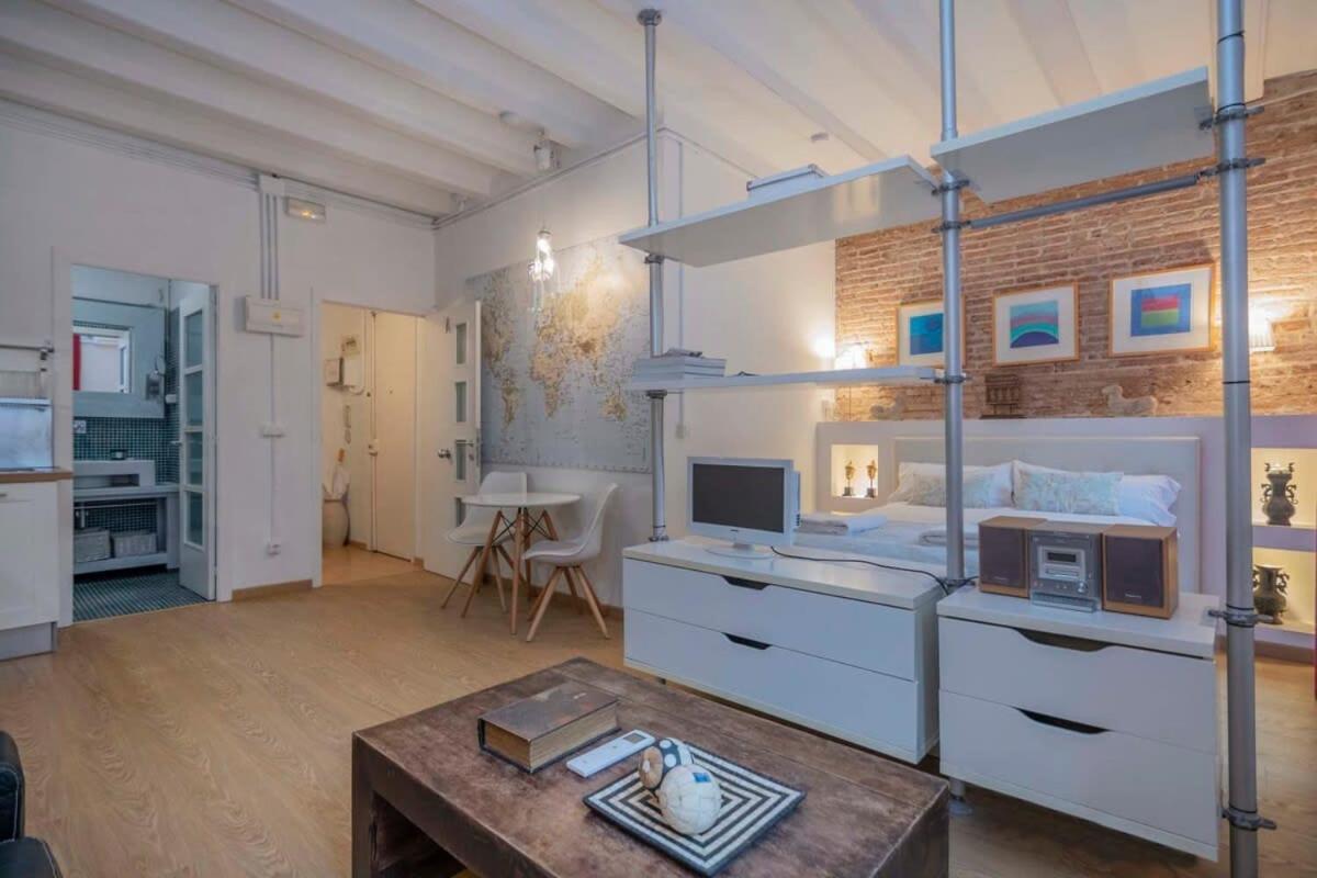 Apartment Exclusive 2 Bedroom In The Center *