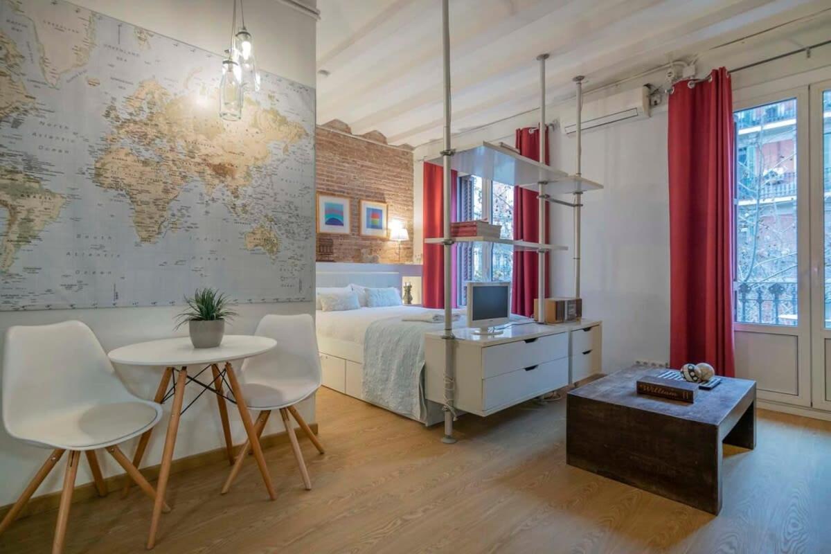 Exclusive 2 Bedroom In The Center Apartment