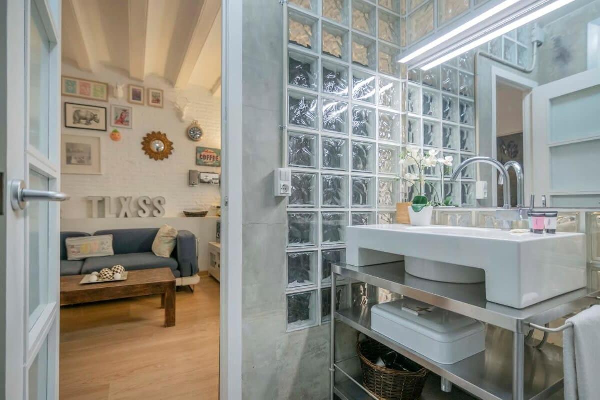 Apartment Exclusive 2 Bedroom In The Center *