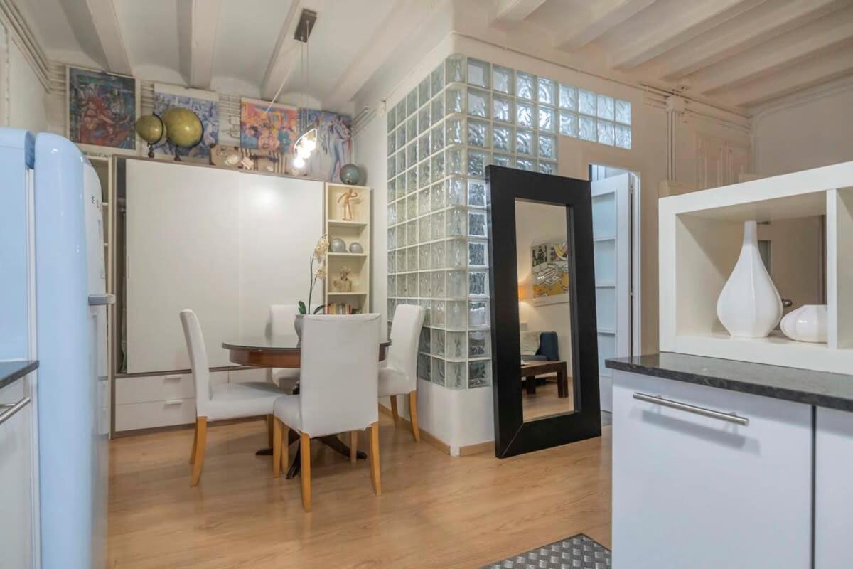 Exclusive 2 Bedroom In The Center * Barcelona