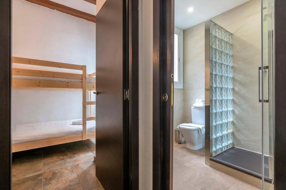 3bd With Private Terrace Right By Sagrada Familia Apartment *