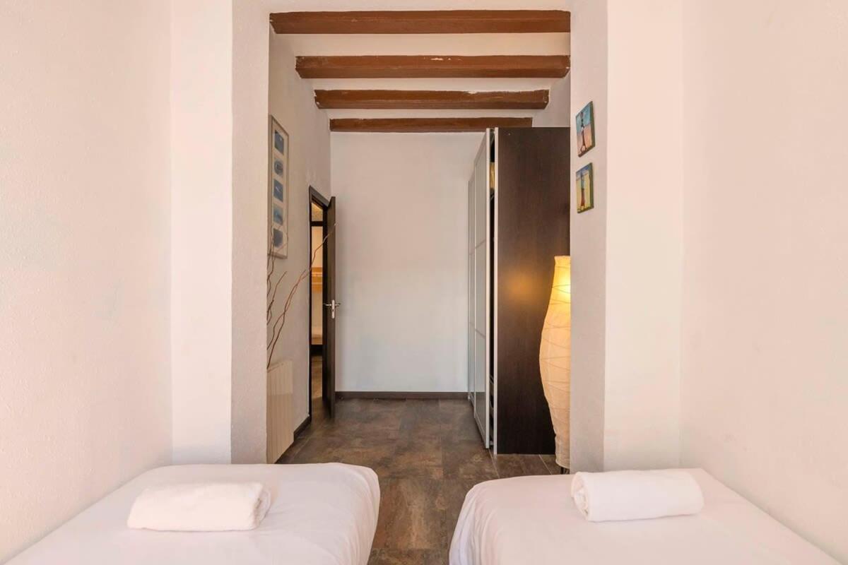 3bd With Private Terrace Right By Sagrada Familia Apartment *