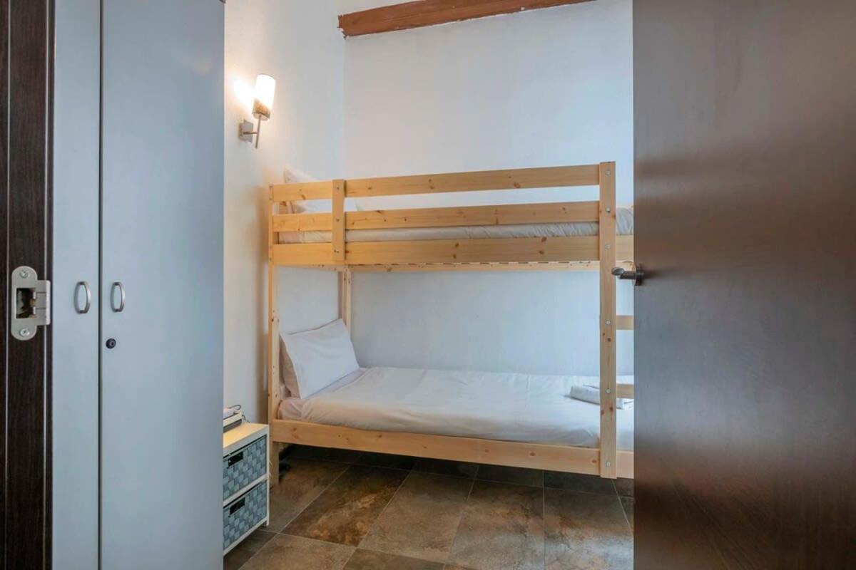 Apartment 3bd With Private Terrace Right By Sagrada Familia *