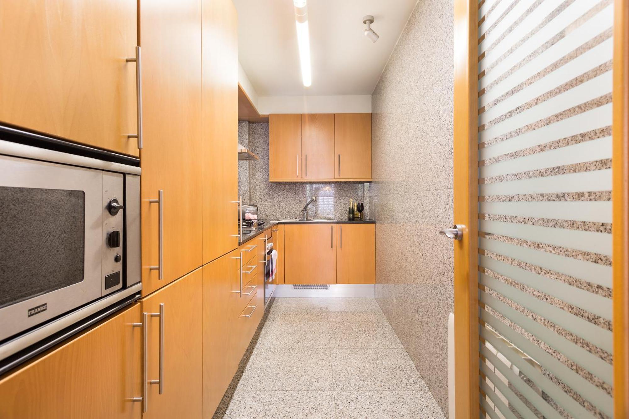 Apartamento My Space Emirates - Spacious Near The Center *