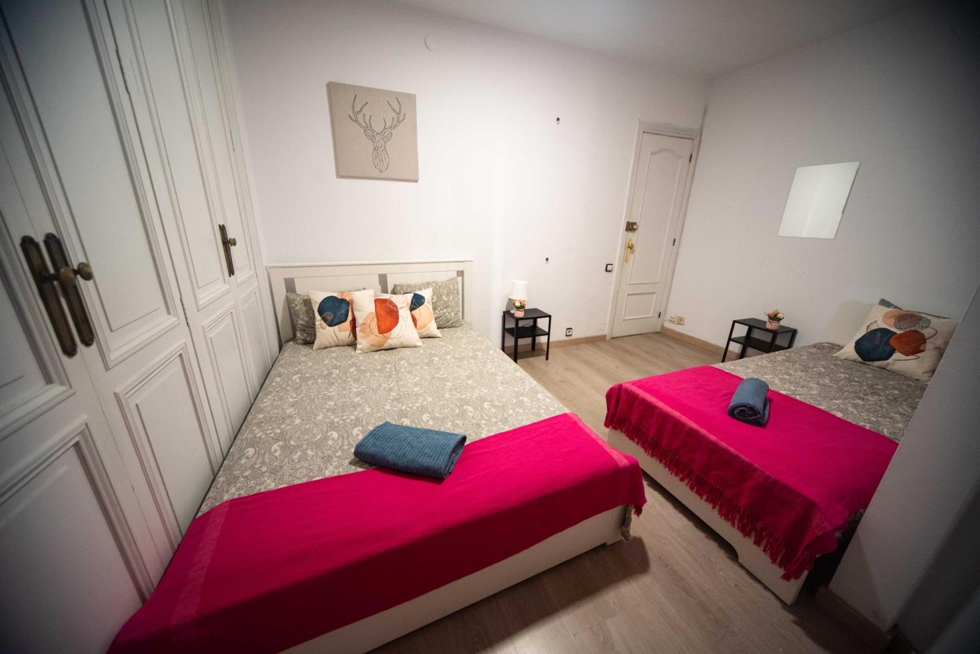By Eixample Hostal *