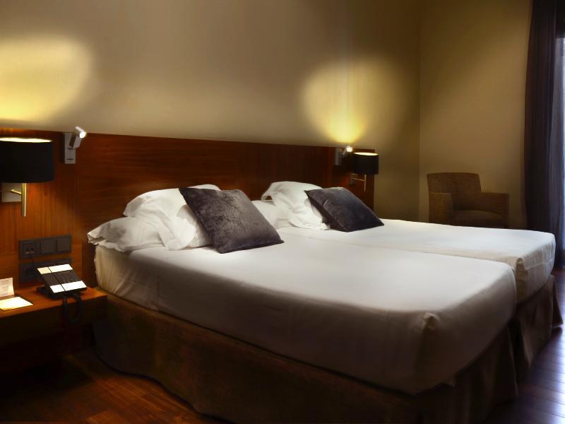Hotel Casa Elliot 4*