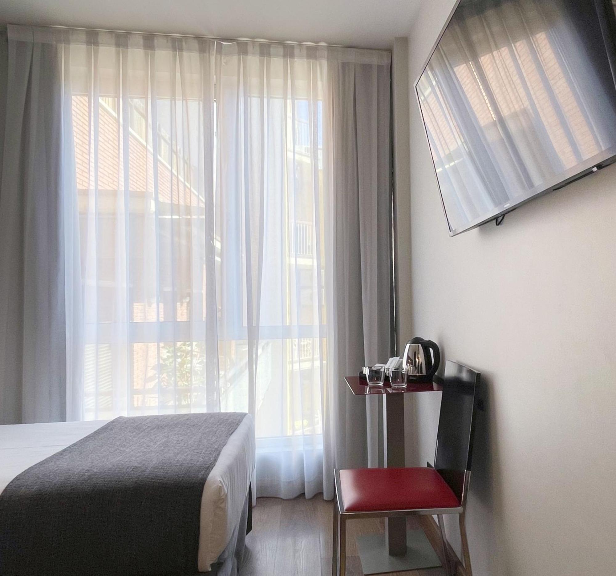 Sm Sant Antoni Hotel 3*