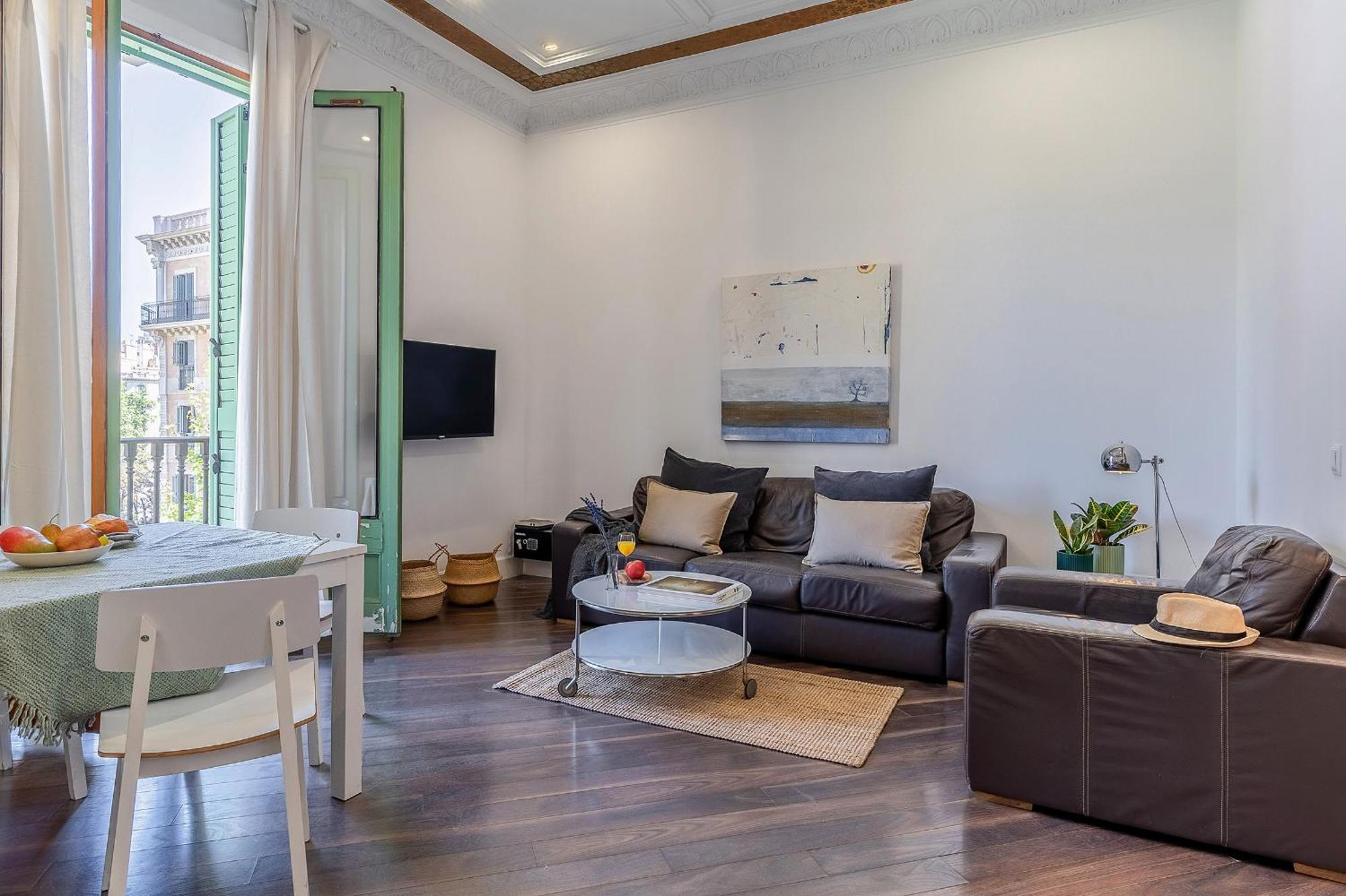 Canela Homes Family