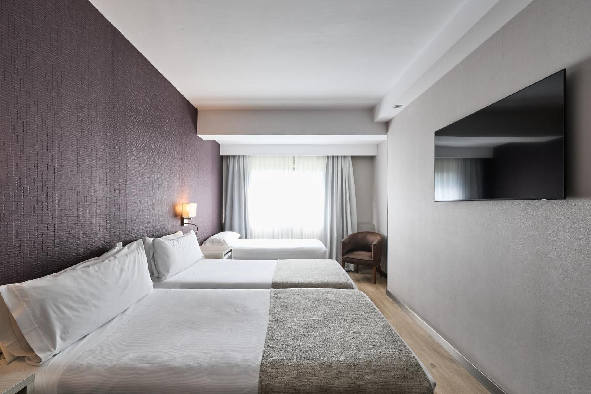 Catalonia Atenas Hotel 4*