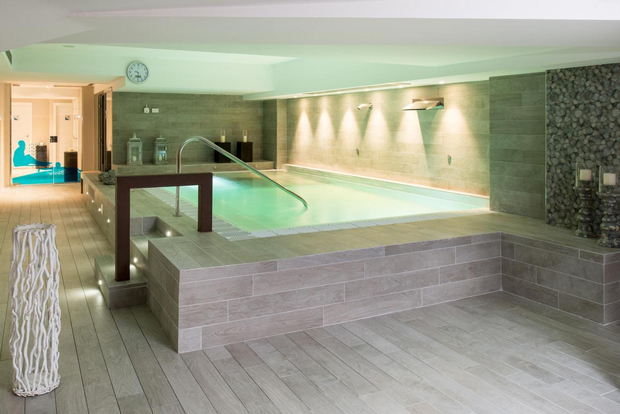 Catalonia Atenas Hotel 4*