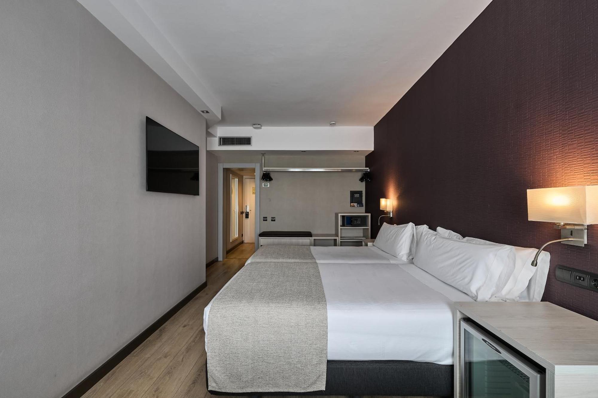 Hotel Catalonia Atenas 4*